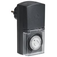 купить Таймер розеточный 16А механический сутки IP44 черный РТМ-4  IEK с крышкой в Пензе Таймер розеточный 16А механический сутки IP44 черный РТМ-4  IEK с крышкой