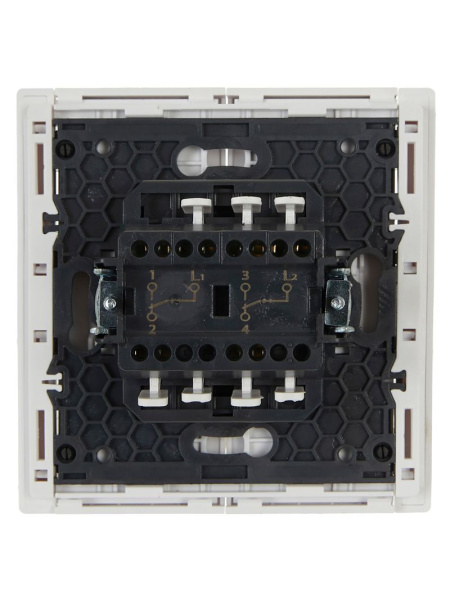 Фортепиано белый переключатель 2кл скрытая 10А IP20